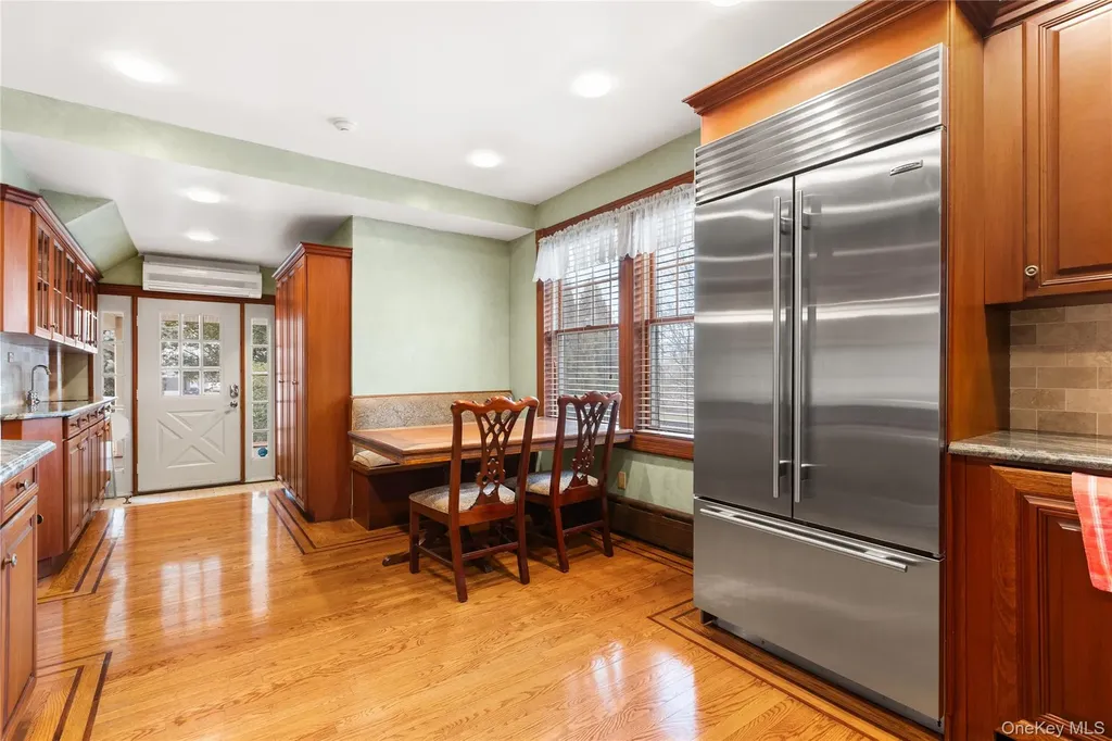 52 Marvin Lane Islip NY 11751