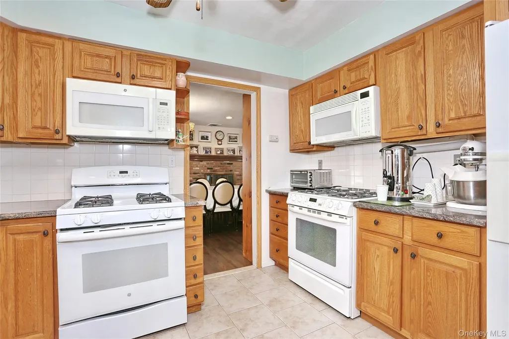 277 Saddle River Road Airmont NY 10952