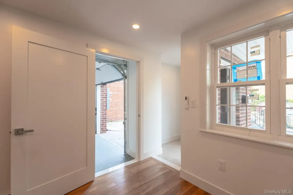 982 E 106th Street Brooklyn NY 11236