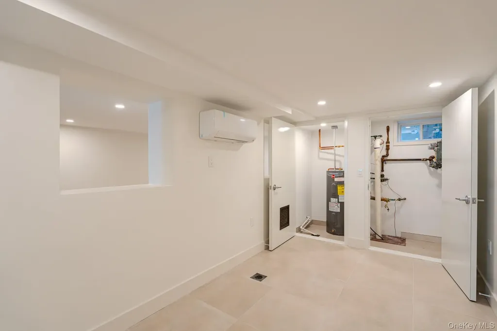 982 E 106th Street Brooklyn NY 11236