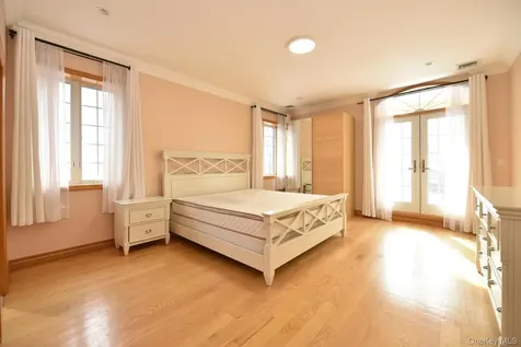 84-29 Kendrick Place Jamaica Estates NY 11432