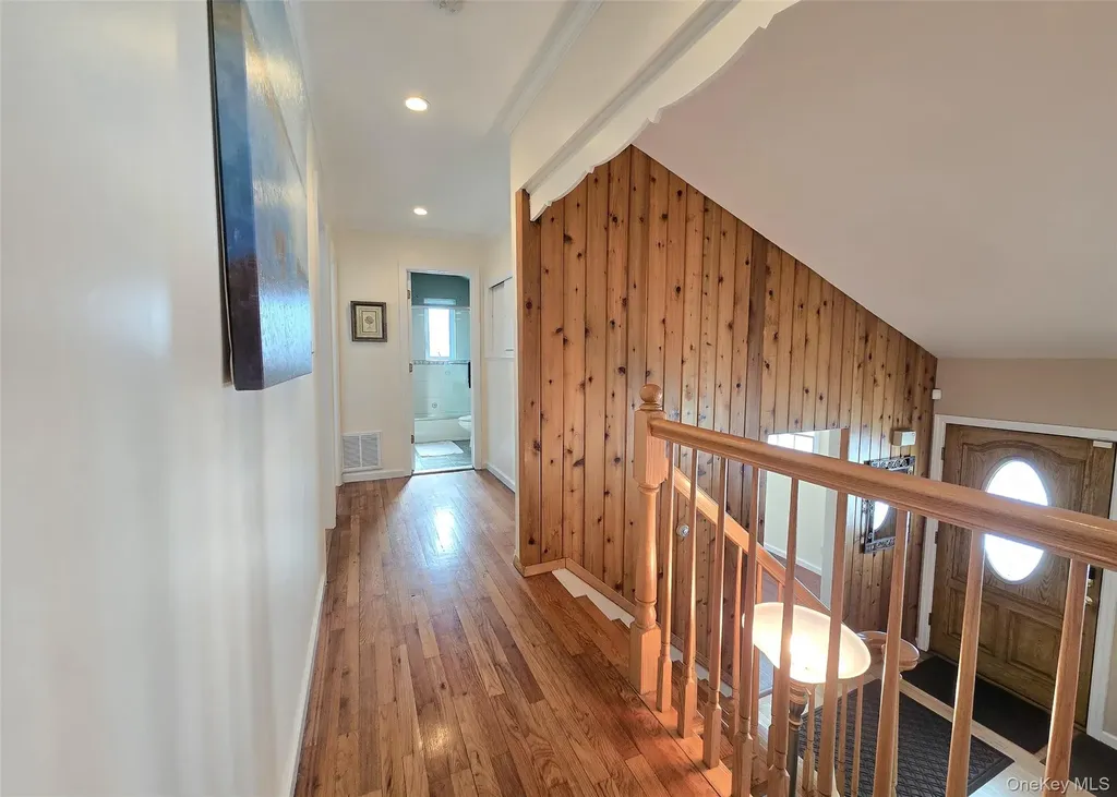 165 Edgewater Avenue Bayport NY 11705