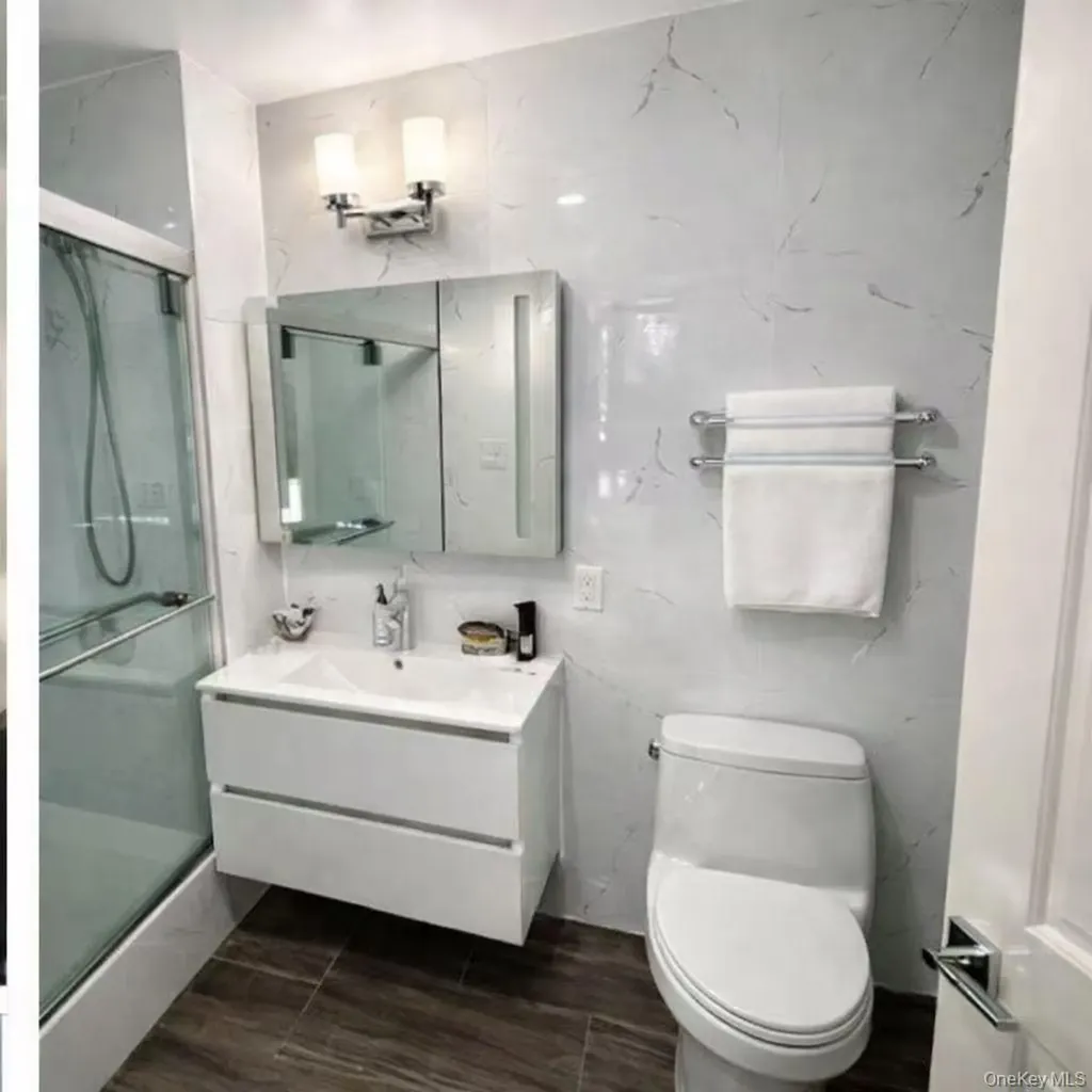 14427 Sanford Avenue Flushing NY 11355