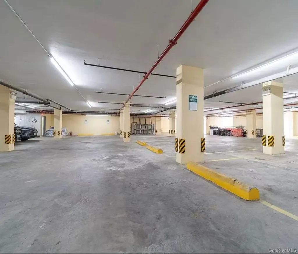14427 Sanford Avenue Flushing NY 11355
