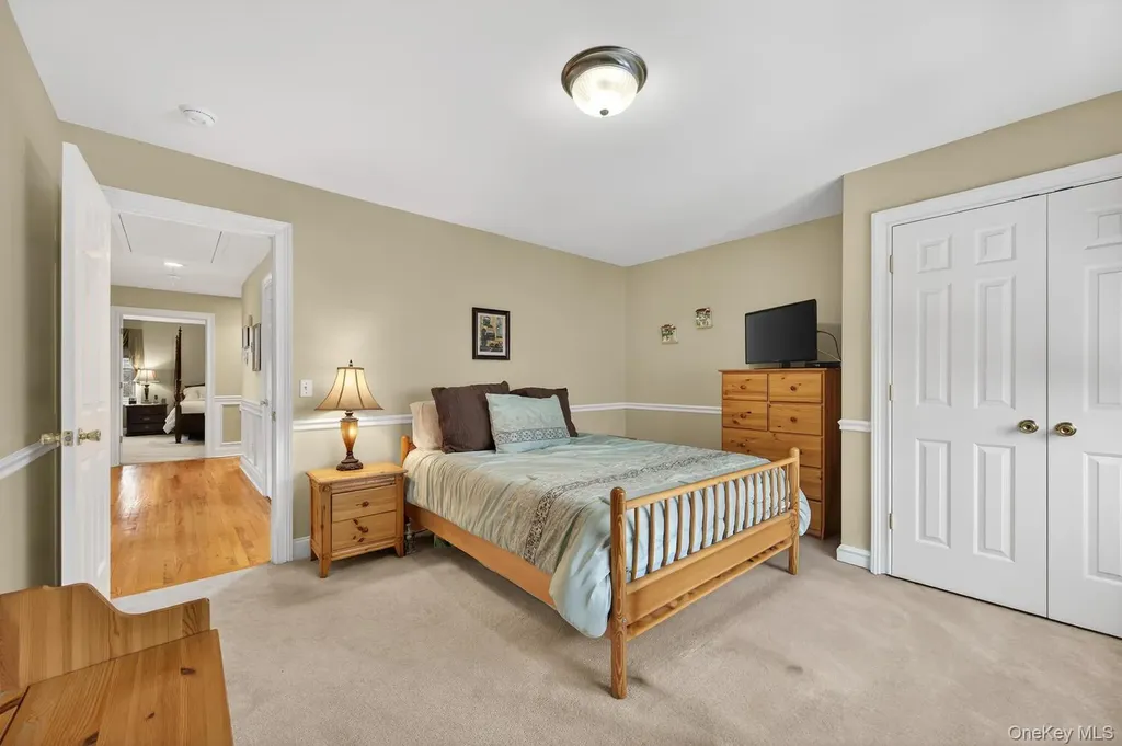 10 Manor Place Smithtown NY 11787