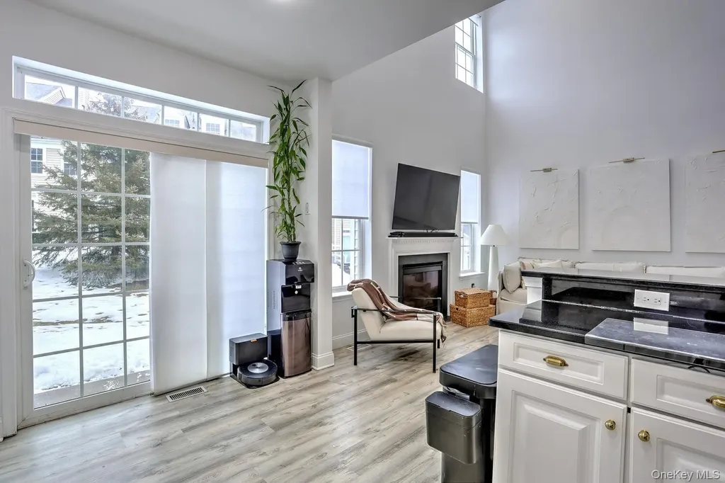 17 Gillian Court Monroe NY 10950