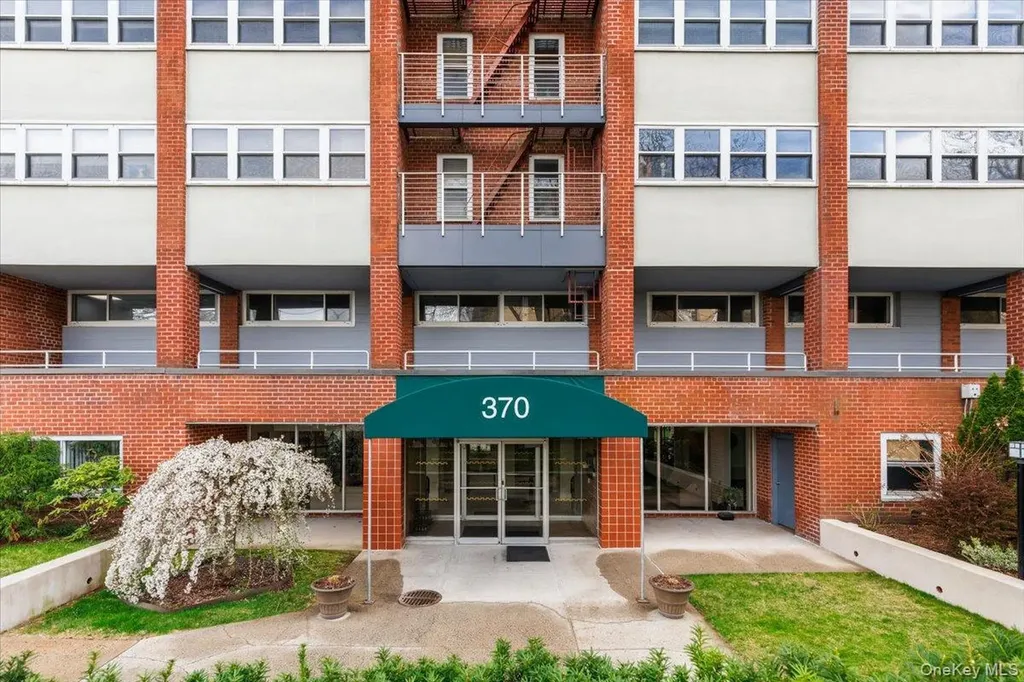 370 Westchester Avenue Port Chester NY 10573