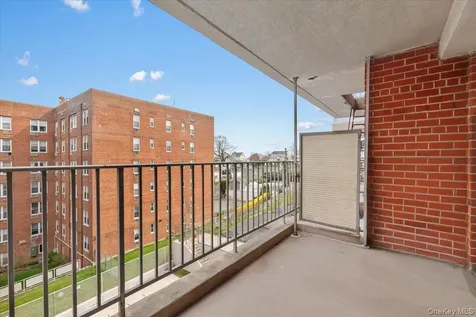 370 Westchester Avenue Port Chester NY 10573