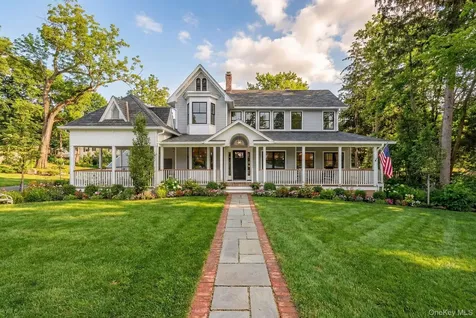 227 Prospect Avenue Sea Cliff NY 11579