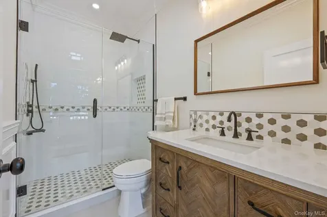 227 Prospect Avenue Sea Cliff NY 11579