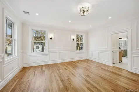 227 Prospect Avenue Sea Cliff NY 11579