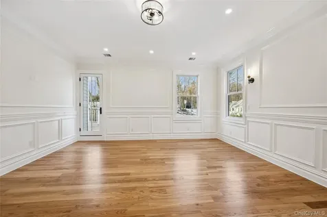 227 Prospect Avenue Sea Cliff NY 11579