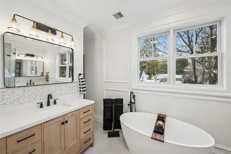 227 Prospect Avenue Sea Cliff NY 11579