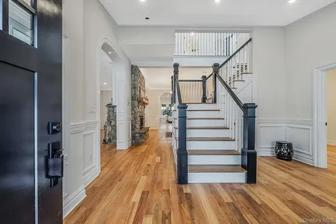 227 Prospect Avenue Sea Cliff NY 11579
