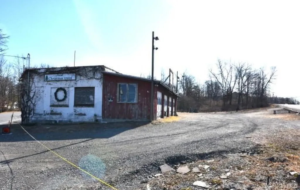 1104 State Route 28 Kingston NY 12401
