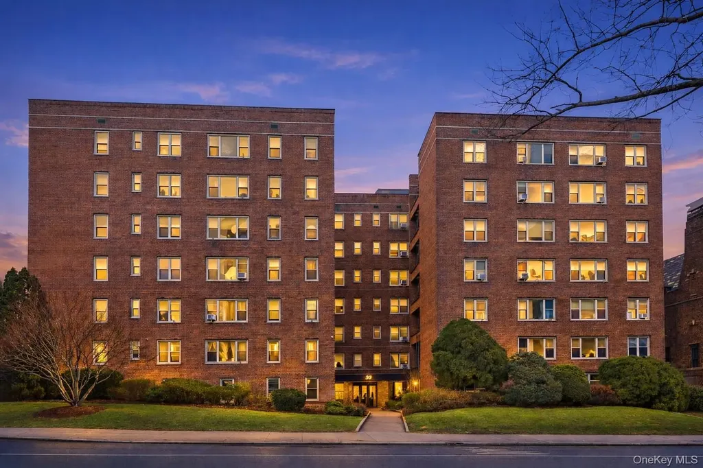 30 N Broadway White Plains NY 10601