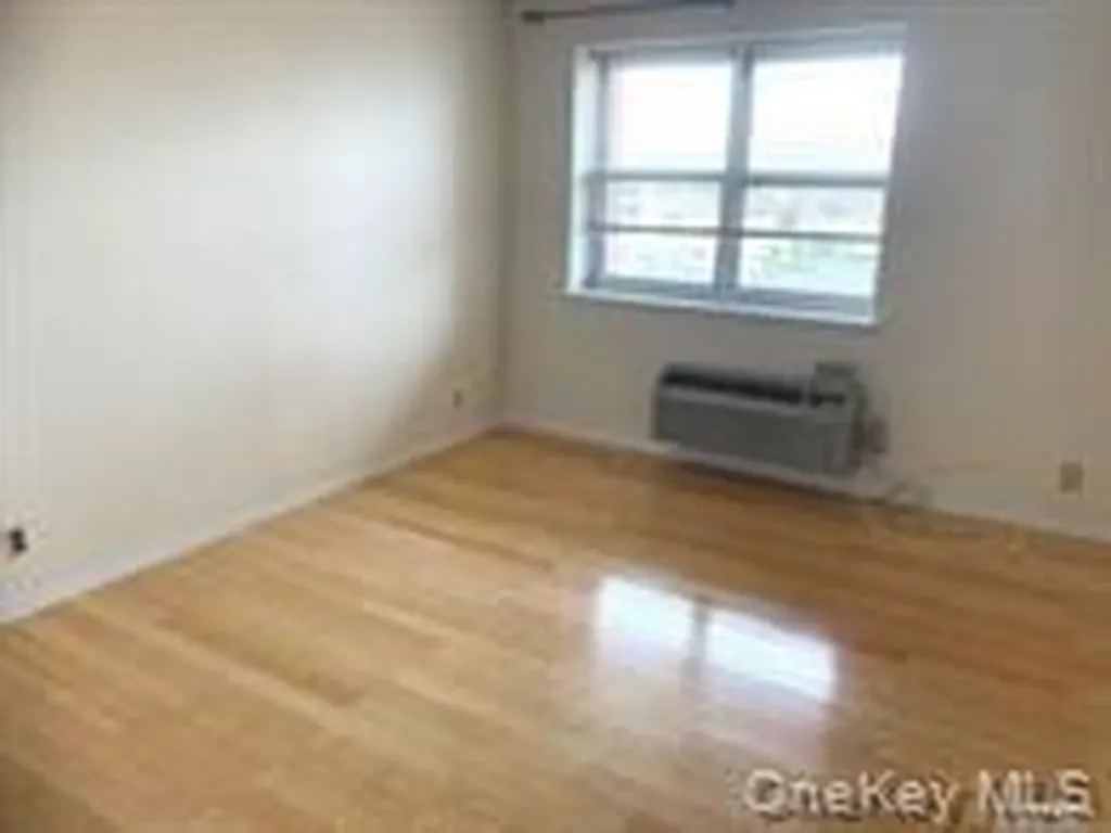 2 Richmond Road Lido Beach NY 11561