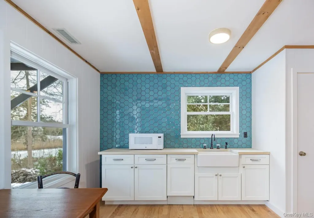 9 Helens Lane Southampton NY 11968