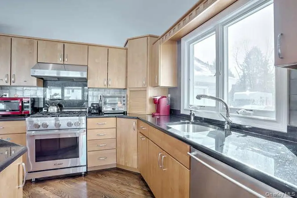 89 Spook Rock Road Suffern NY 10901