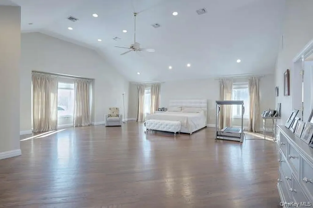 89 Spook Rock Road Suffern NY 10901
