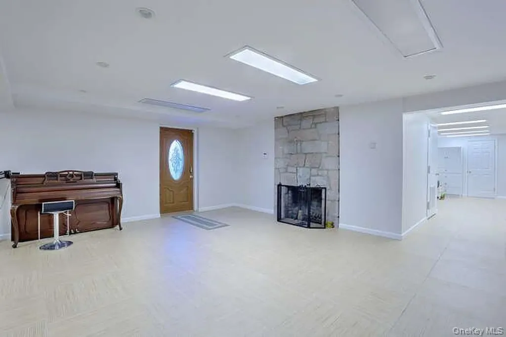 89 Spook Rock Road Suffern NY 10901