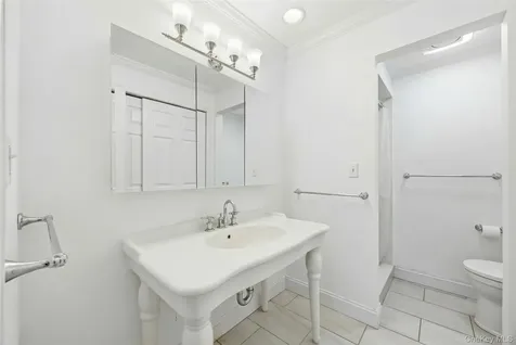 1005 Colony Drive Hartsdale NY 10530