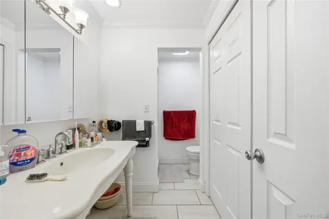 1005 Colony Drive Hartsdale NY 10530