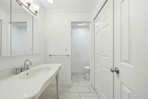 1005 Colony Drive Hartsdale NY 10530