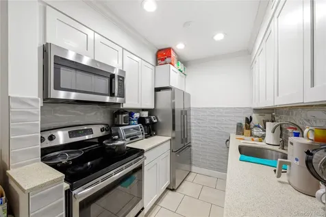 1005 Colony Drive Hartsdale NY 10530