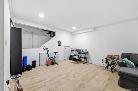 1005 Colony Drive Hartsdale NY 10530