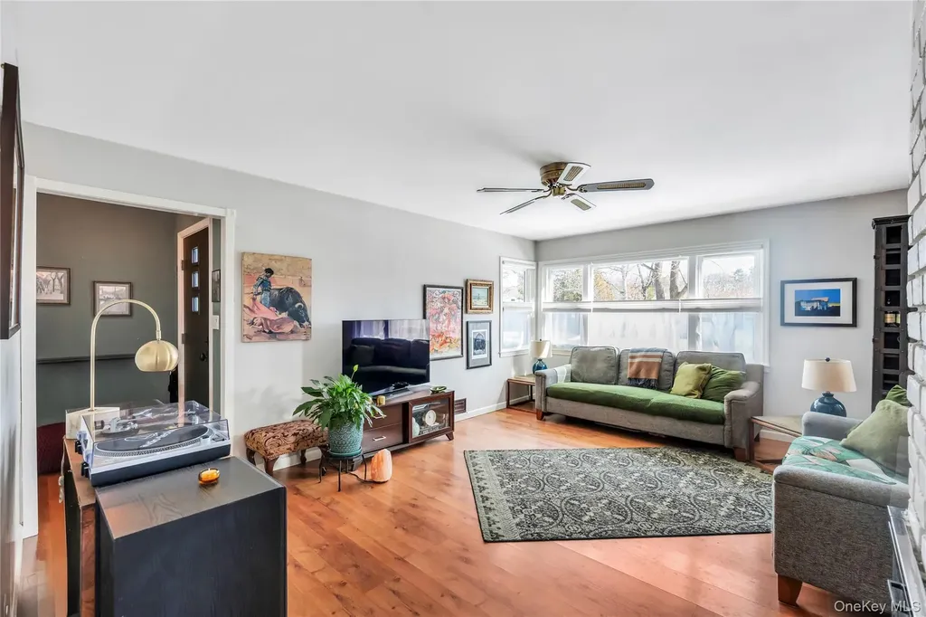 93 Eastwood Boulevard Centereach NY 11720