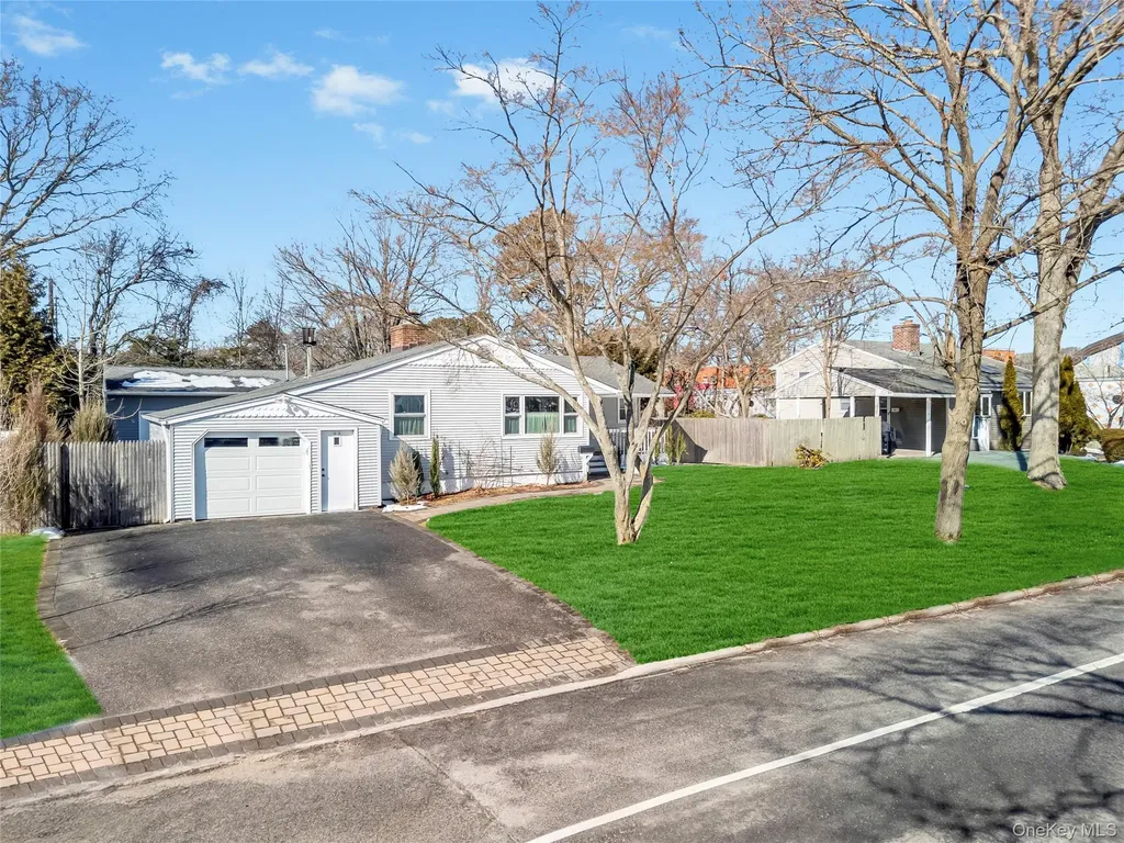 93 Eastwood Boulevard Centereach NY 11720