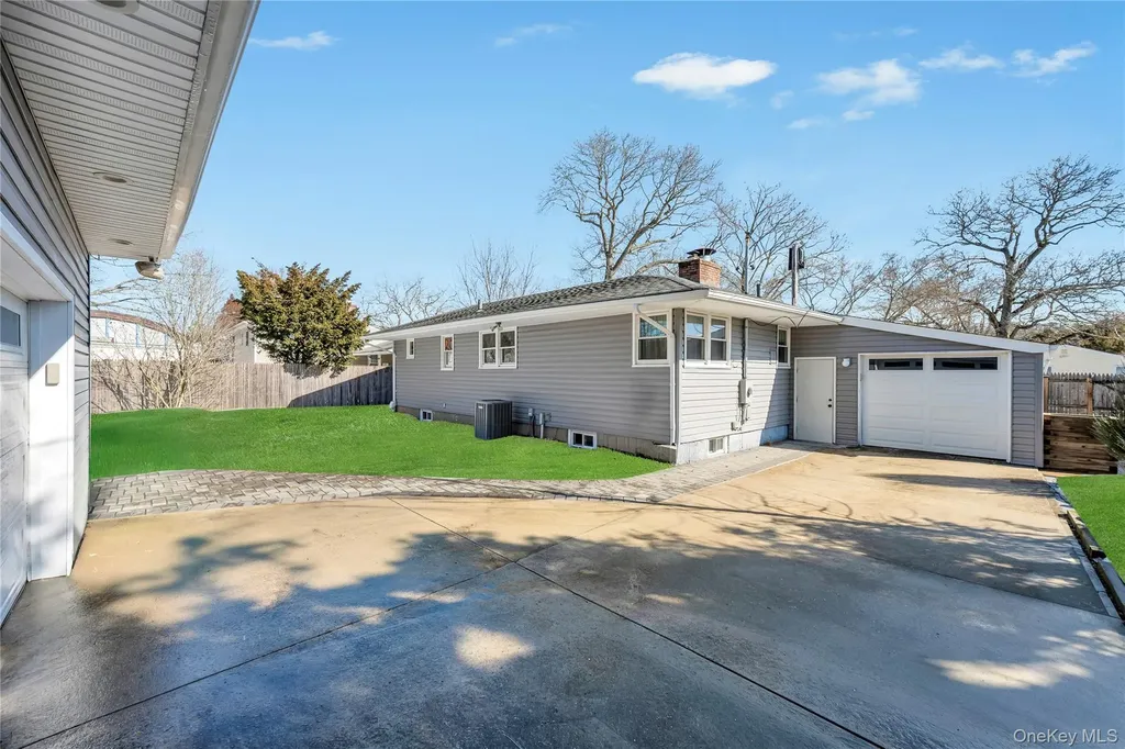 93 Eastwood Boulevard Centereach NY 11720