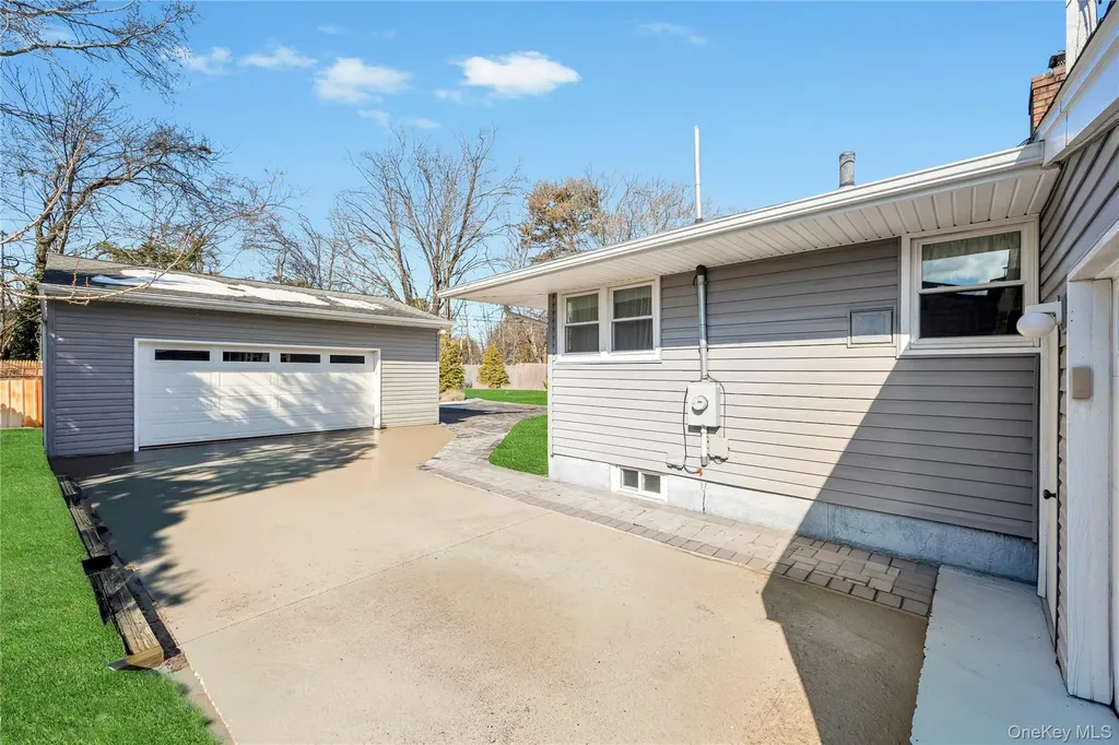 93 Eastwood Boulevard Centereach NY 11720