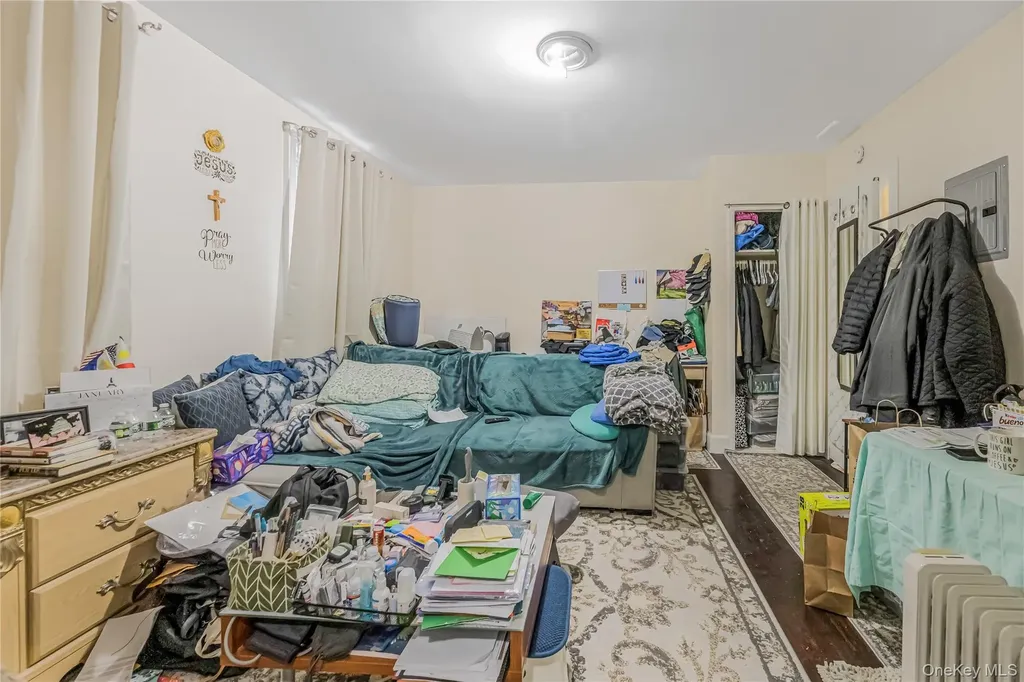 3425 Dekalb Avenue Bronx NY 10467