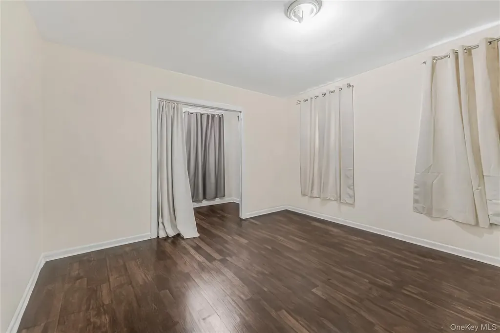 3425 Dekalb Avenue Bronx NY 10467