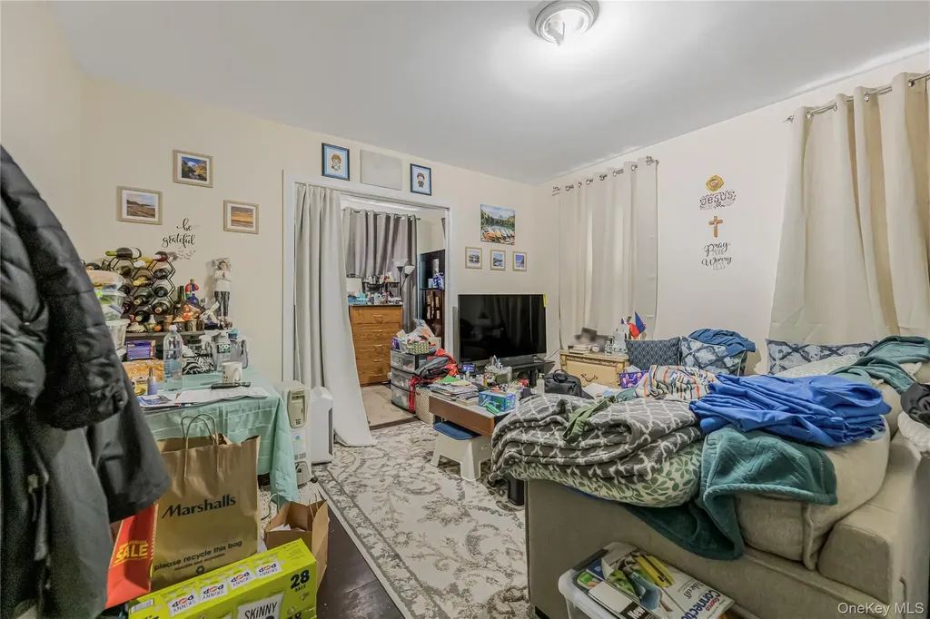 3425 Dekalb Avenue Bronx NY 10467