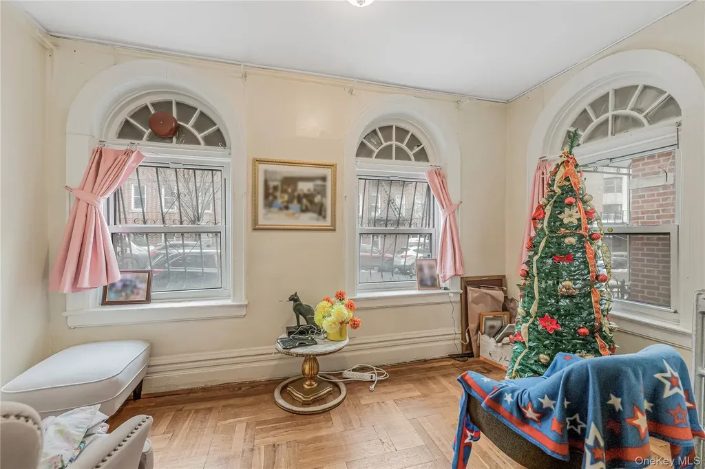 3425 Dekalb Avenue Bronx NY 10467