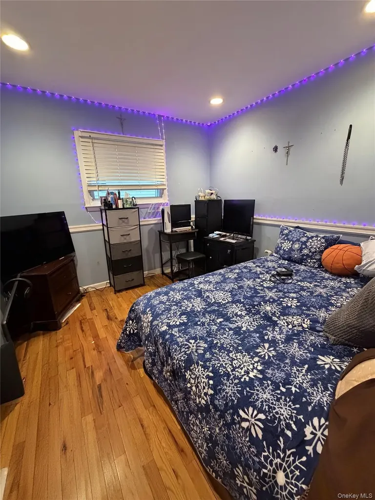 15936 88th Street Howard Beach NY 11414