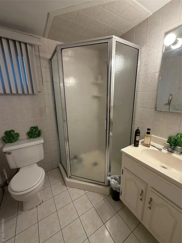 15936 88th Street Howard Beach NY 11414