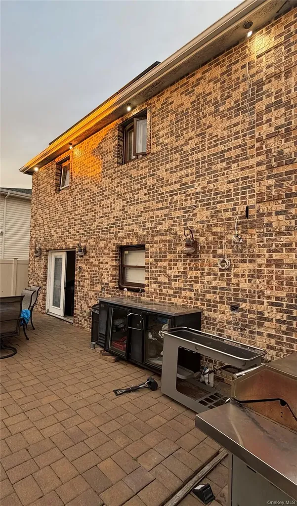 15936 88th Street Howard Beach NY 11414