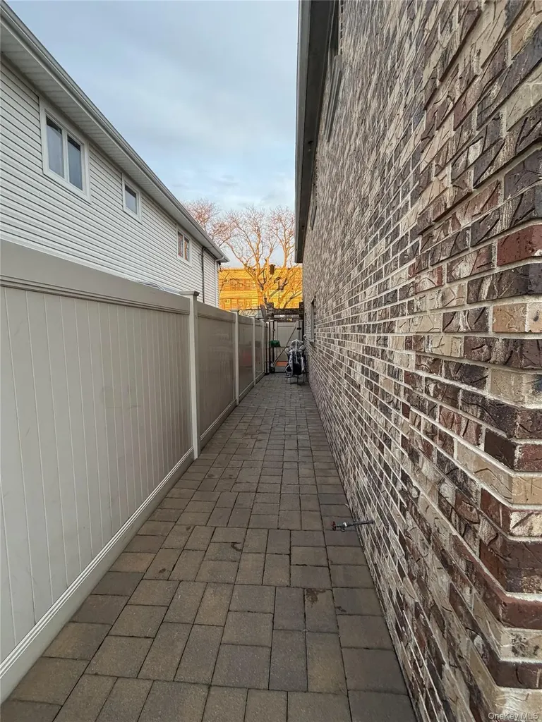 15936 88th Street Howard Beach NY 11414