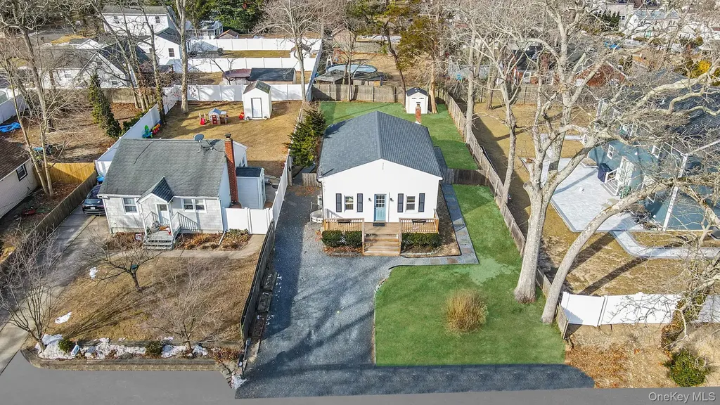 78 Adirondack Drive Selden NY 11784