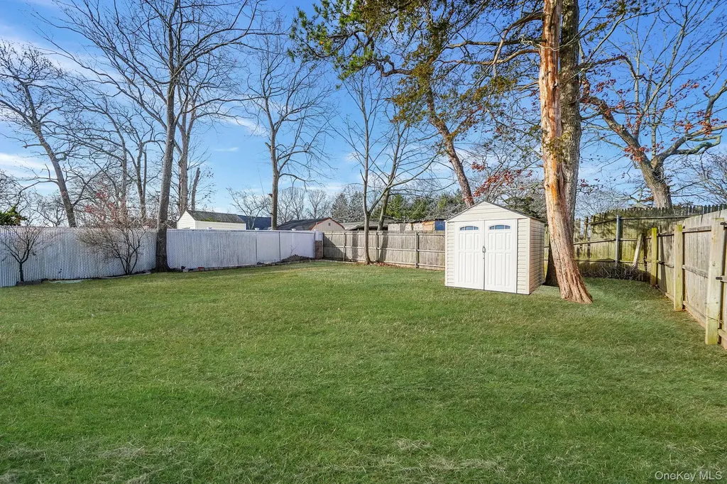 78 Adirondack Drive Selden NY 11784