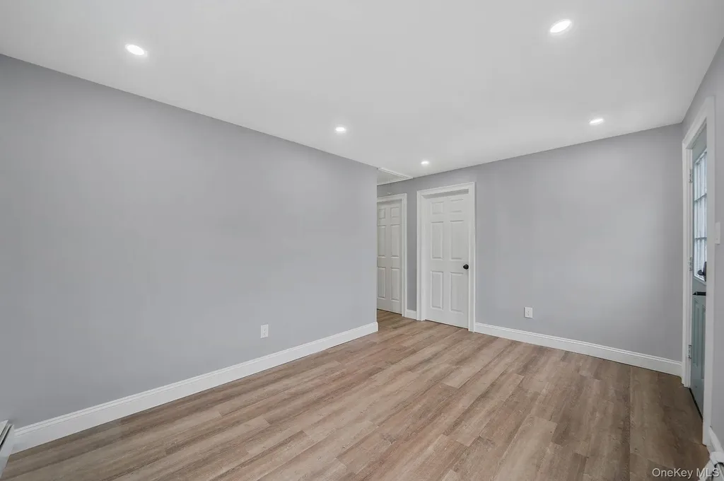78 Adirondack Drive Selden NY 11784