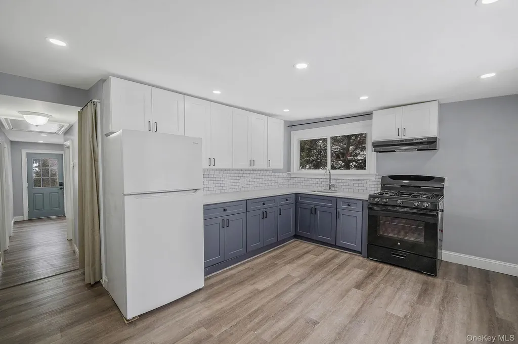 78 Adirondack Drive Selden NY 11784