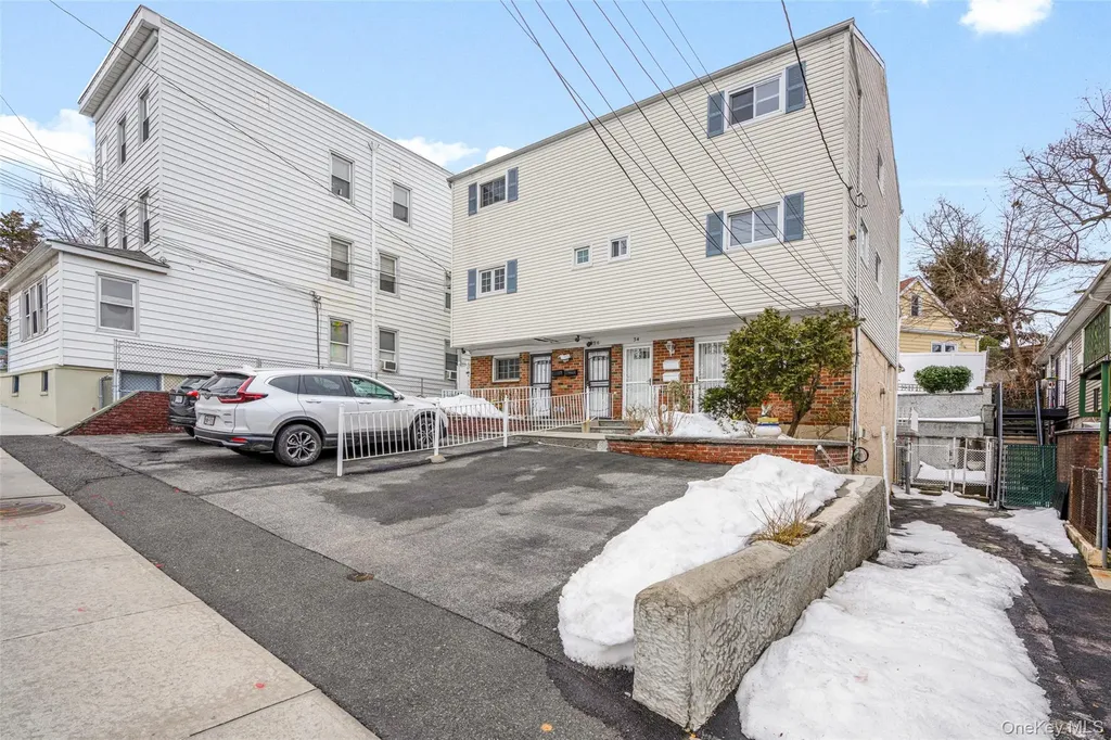 34 Lockwood Avenue Yonkers NY 10701