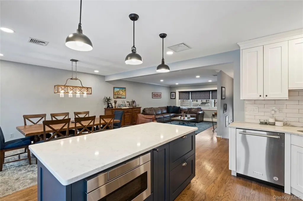 6 Stimson Place Huntington NY 11743