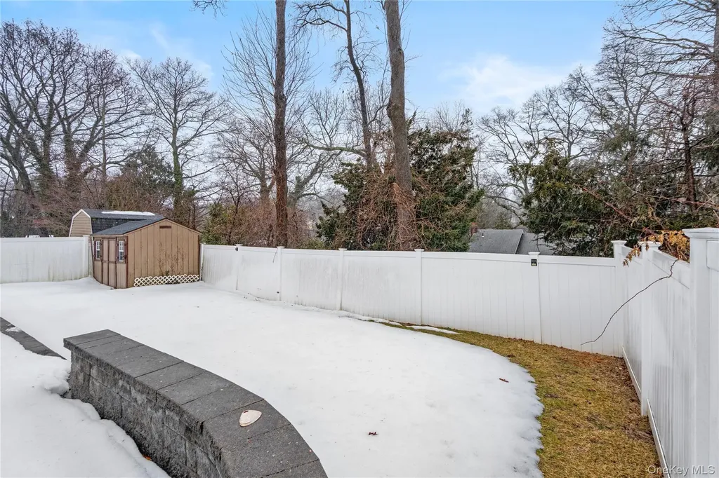 6 Stimson Place Huntington NY 11743