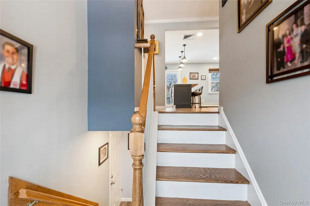 6 Stimson Place Huntington NY 11743